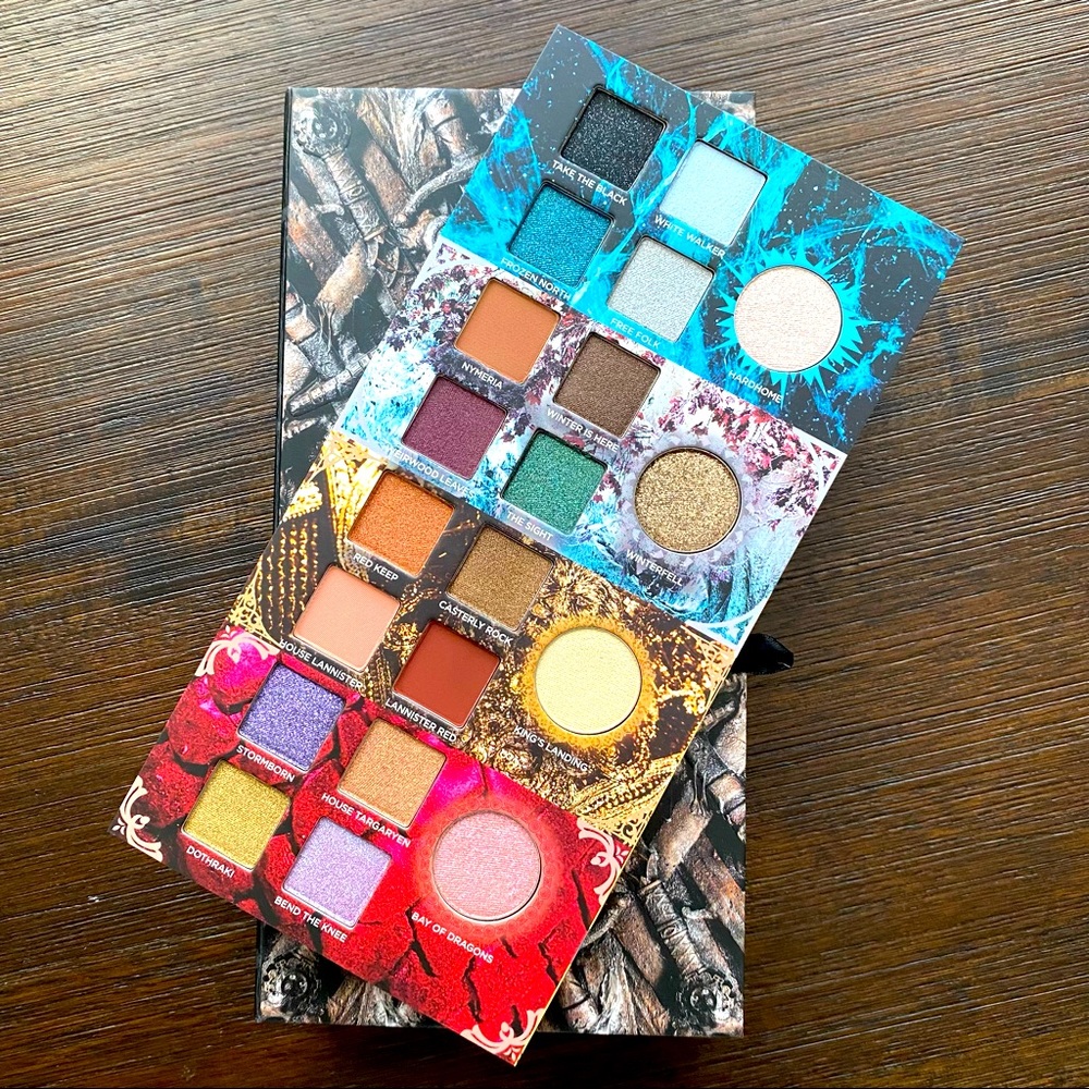 Urban Decay - Game of Thrones Eyeshadow Palette